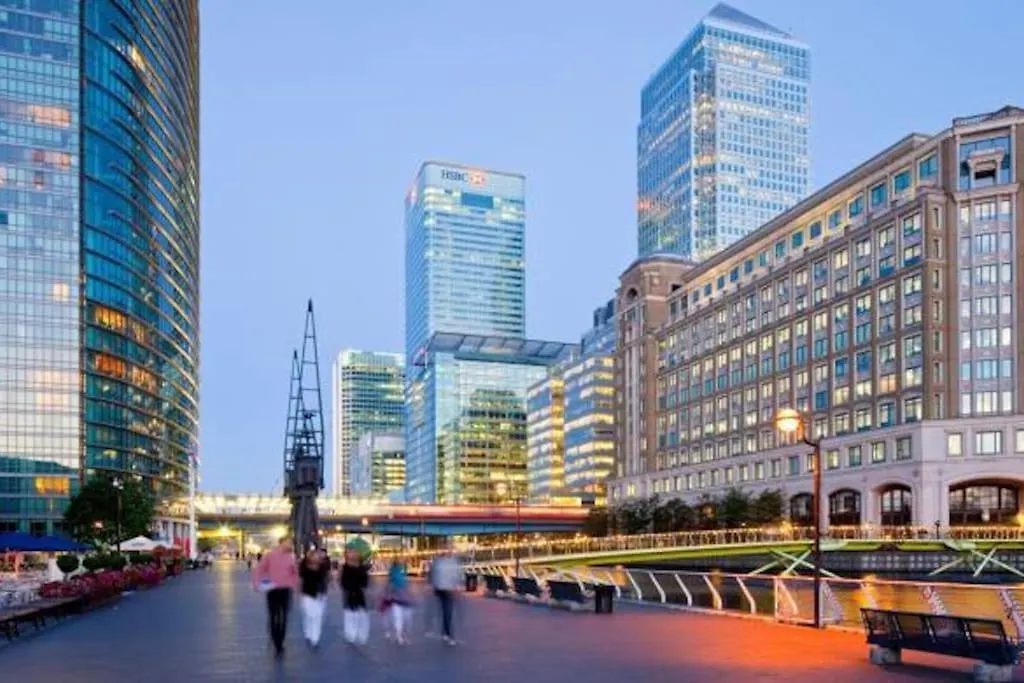 Luxury Cosy Apartment With Stunning London Skyline Views! 0*,  United Kingdom