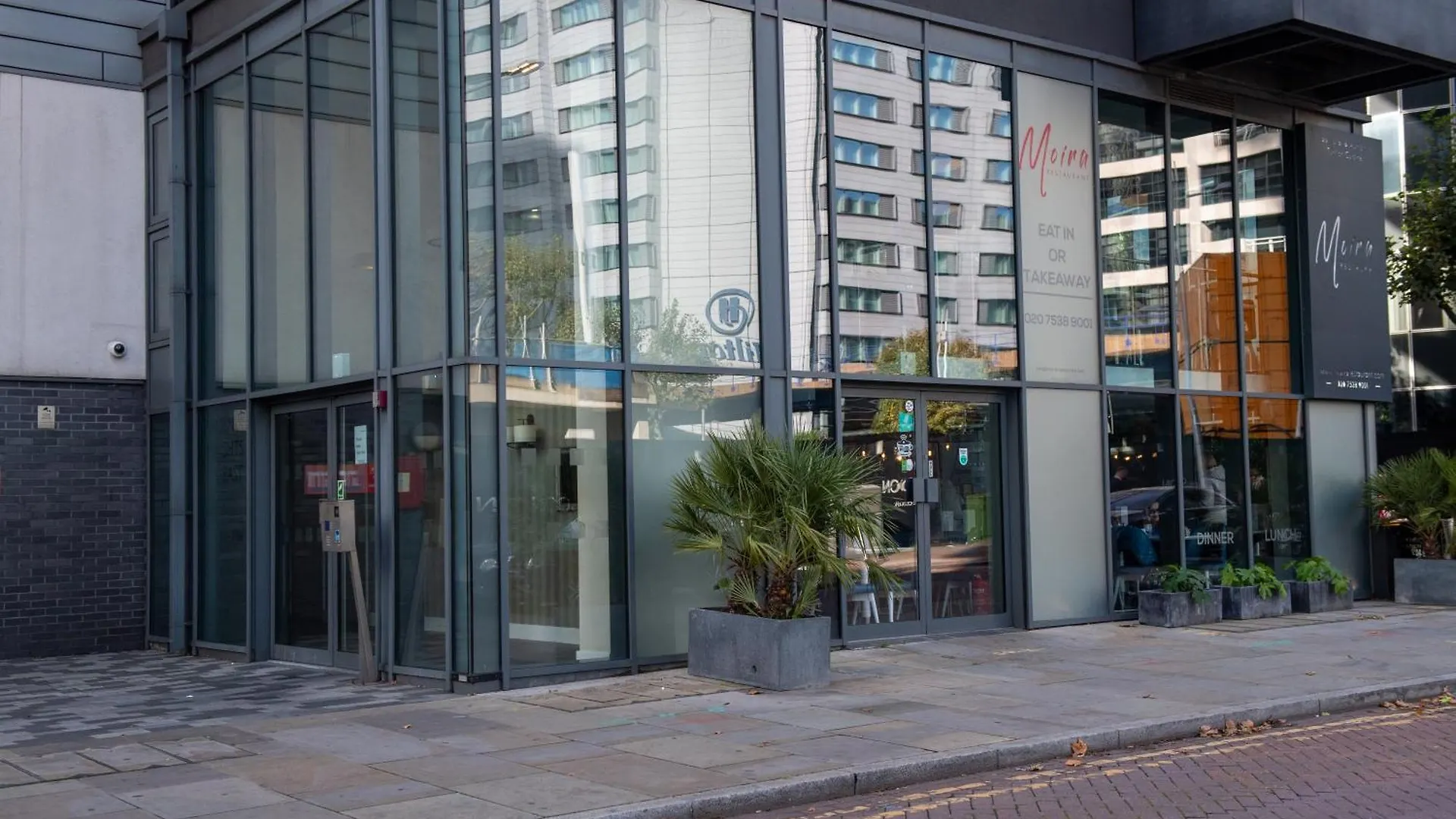 Luxury Cosy Apartment With Stunning London Skyline Views! 0*,